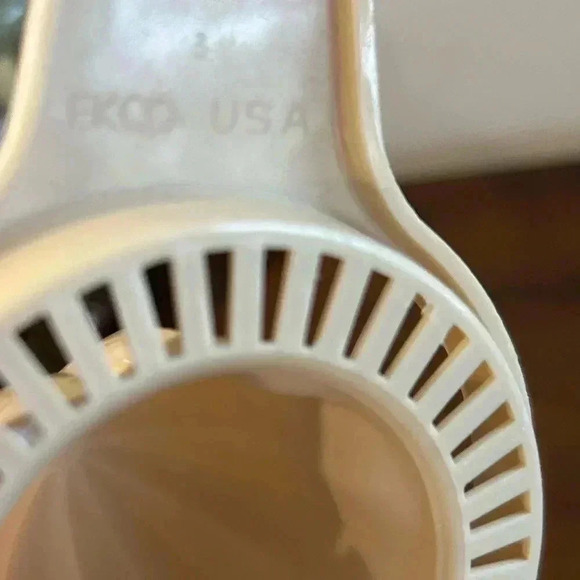 Vintage EKCO Handheld Citrus Juicer, 8 Inch, Plastic, Beige Tan No flaws noted - Picture 3 of 4